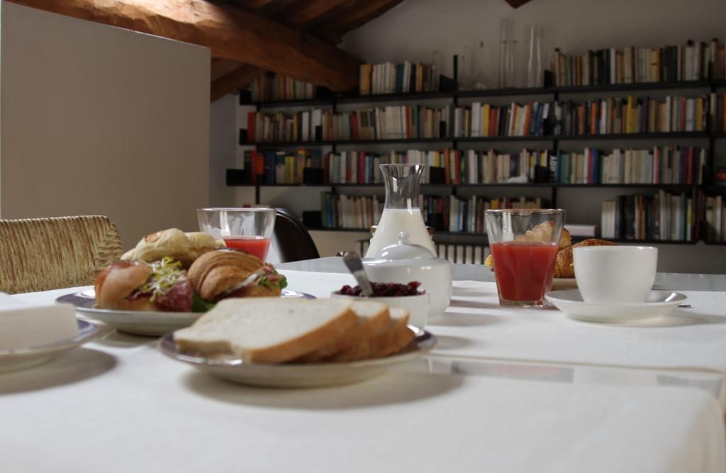 Stella21 Bedandbreakfast 모데나 외부 사진